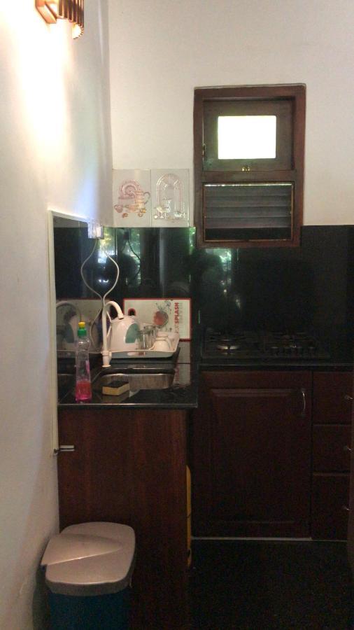 Azzurra Hikkaduwa Villa Bagian luar foto