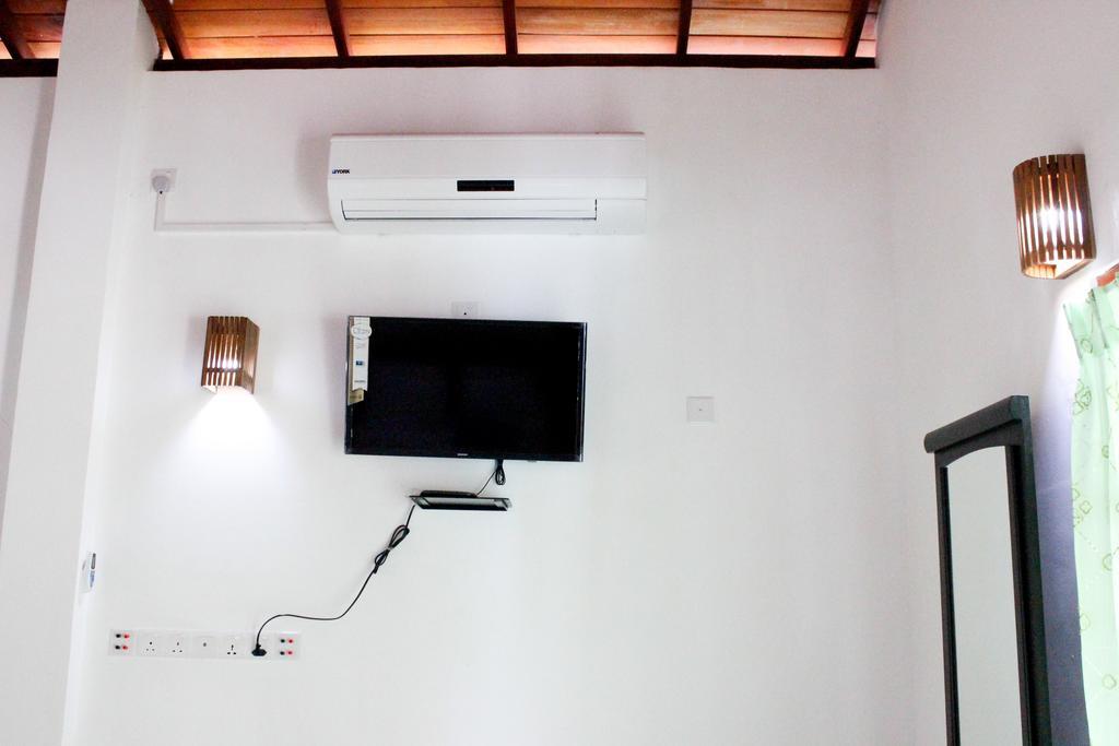 Azzurra Hikkaduwa Villa Ruang foto