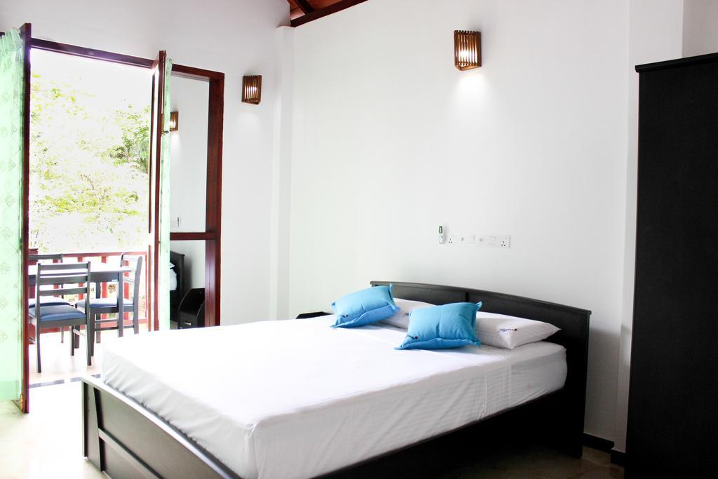 Azzurra Hikkaduwa Villa Ruang foto