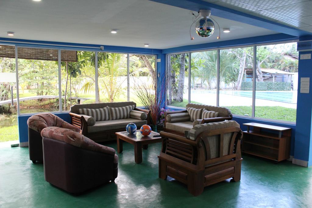 Azzurra Hikkaduwa Villa Bagian luar foto