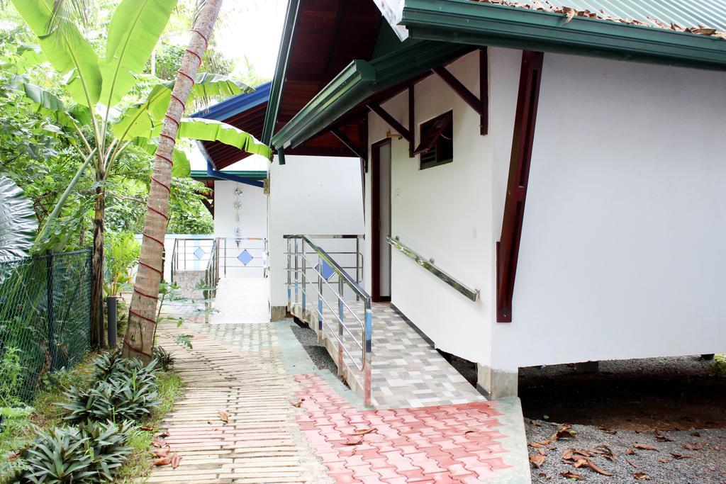 Azzurra Hikkaduwa Villa Ruang foto