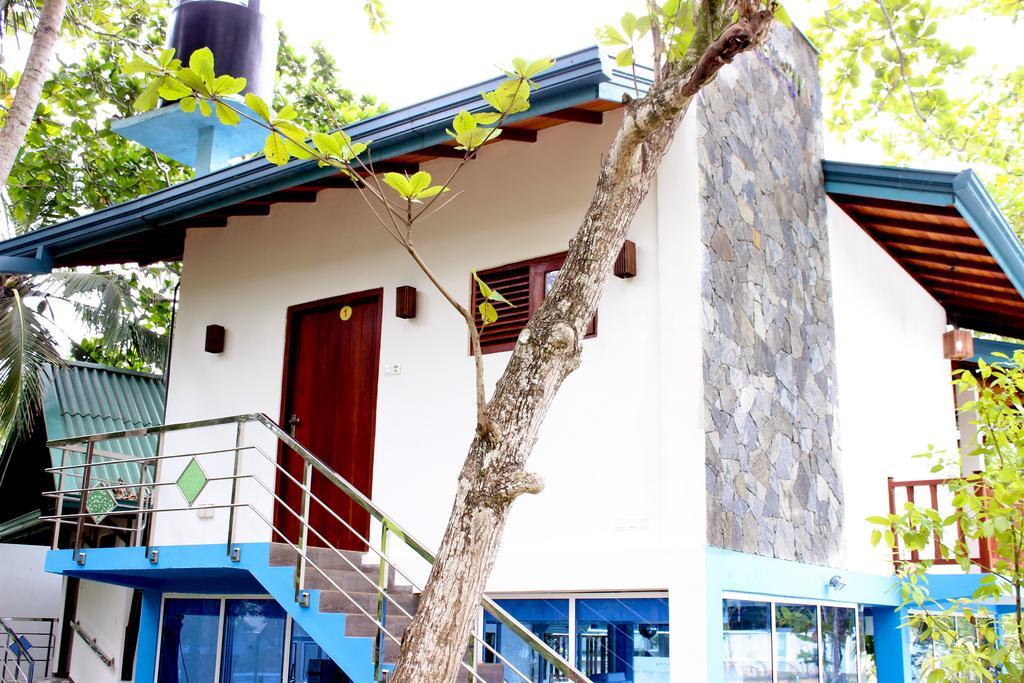 Azzurra Hikkaduwa Villa Ruang foto