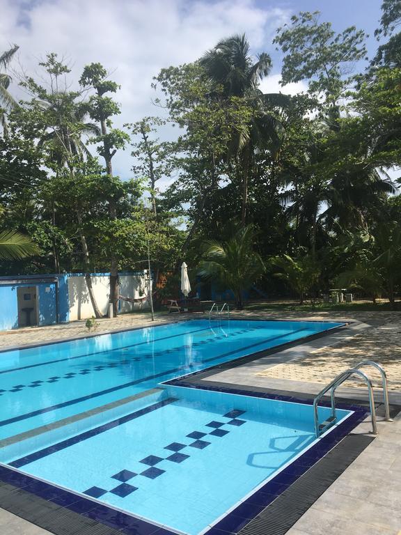 Azzurra Hikkaduwa Villa Bagian luar foto