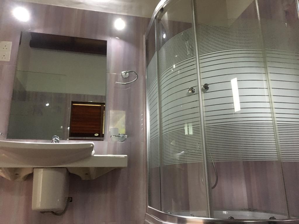 Azzurra Hikkaduwa Villa Bagian luar foto